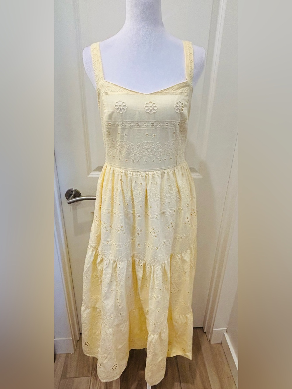 NWT Léa Light Yellow Eyelet Sundress - S